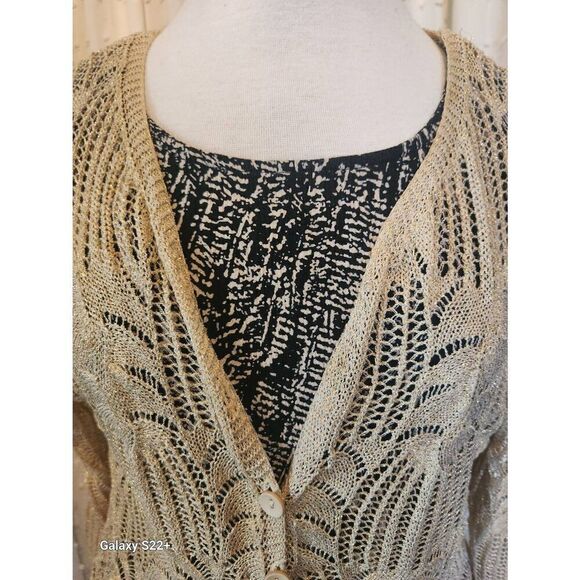 Vandana sparkly gold crocheted dressy button up - Picture 8 of 12